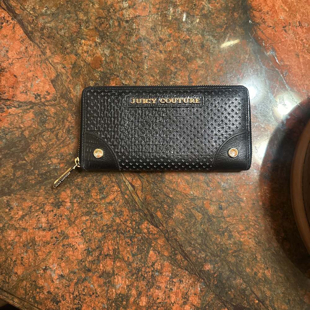 Juicy Couture Black Leather Zip Wallet